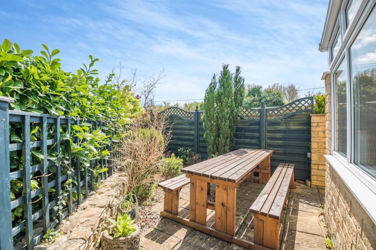 Elvington Cottage - Family-Friendly Cheerful House At The Heart Of The Cotswolds Bourton-on-the-Water Exterior photo