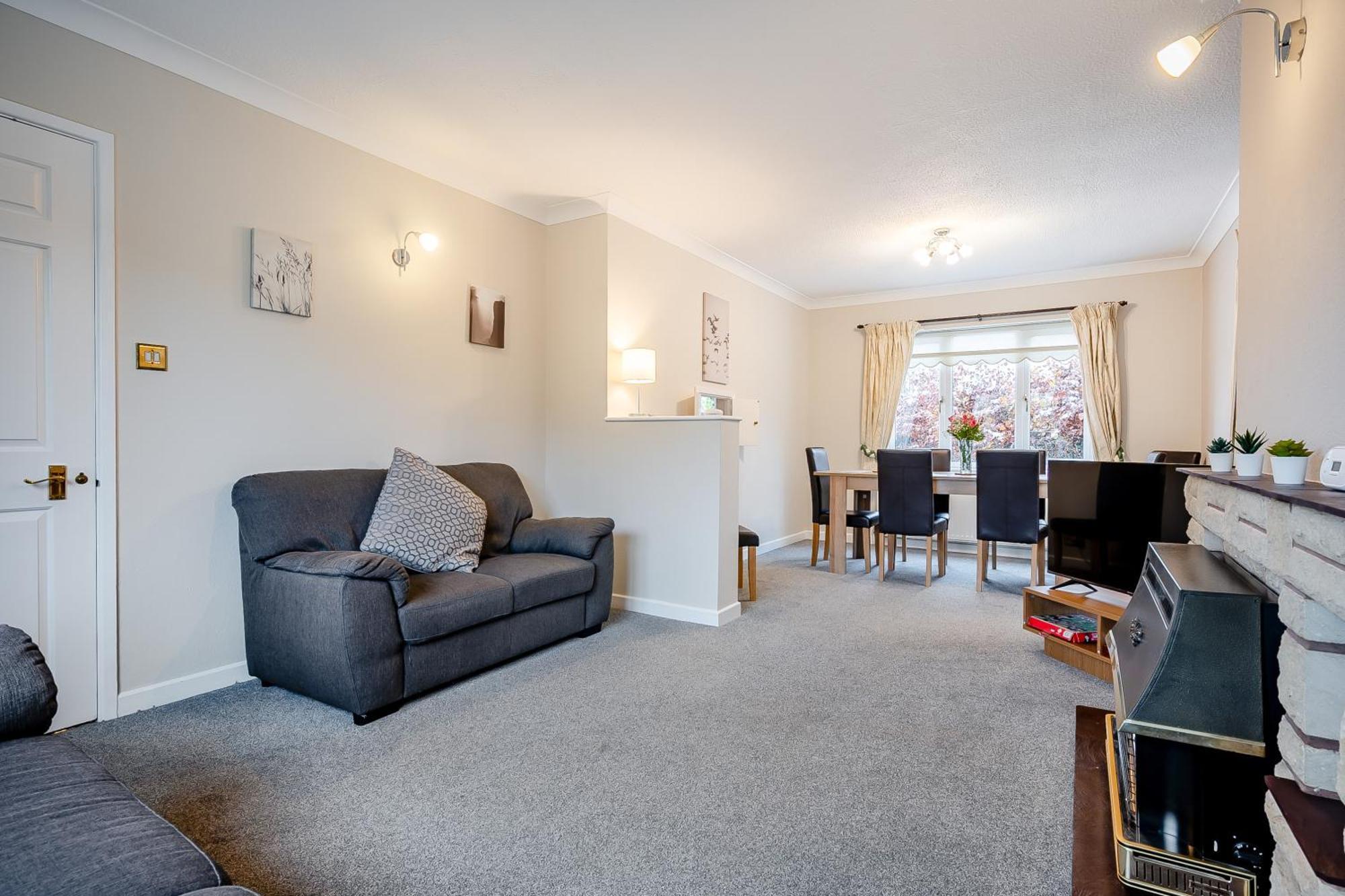 Elvington Cottage - Family-Friendly Cheerful House At The Heart Of The Cotswolds Bourton-on-the-Water Exterior photo