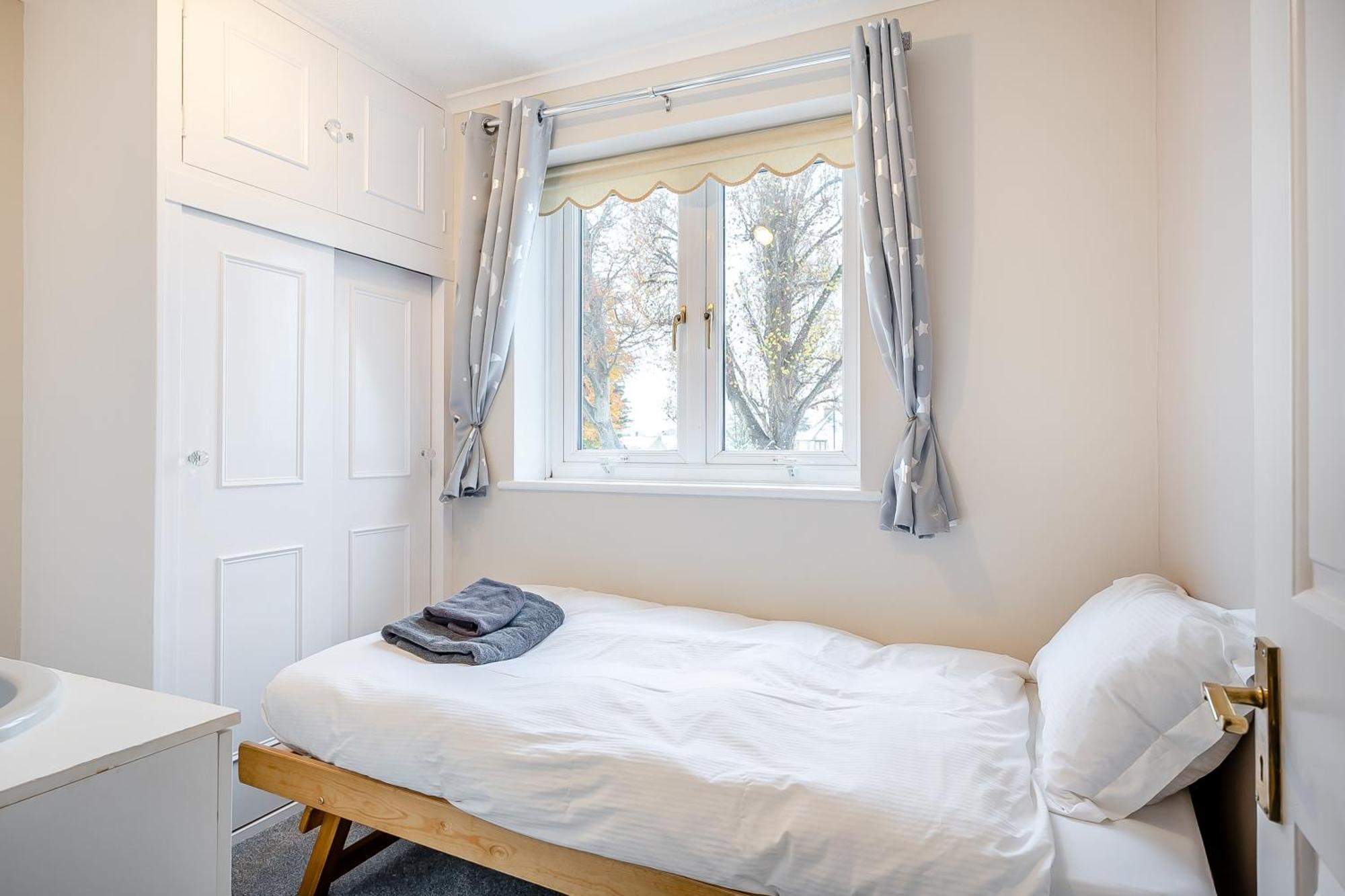 Elvington Cottage - Family-Friendly Cheerful House At The Heart Of The Cotswolds Bourton-on-the-Water Exterior photo